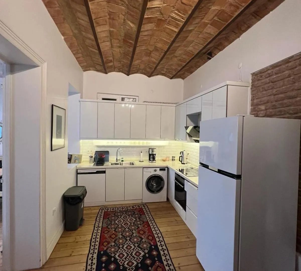 Comfortable And Peaceful Apartment For Family In Beyoglu Istanbul