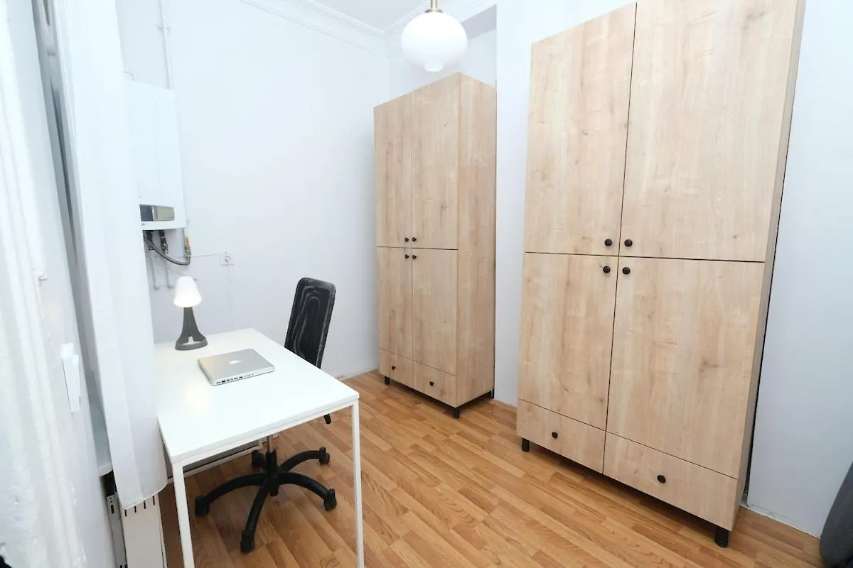 Comfortable And Peaceful Apartment For Family In Beyoglu Istanbul