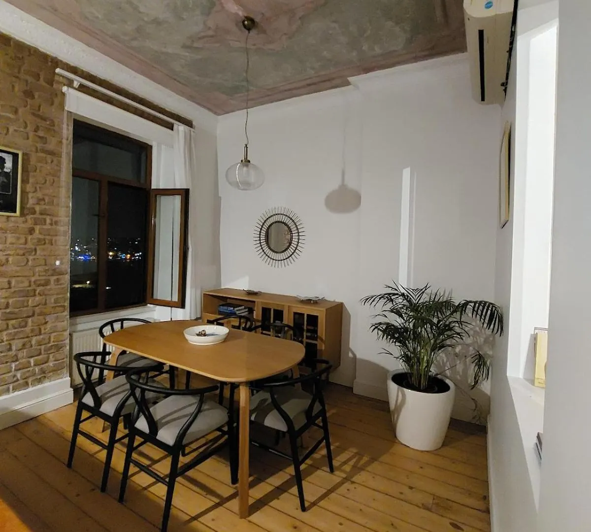 Comfortable And Peaceful Apartment For Family In Beyoglu Istanbul 0*,